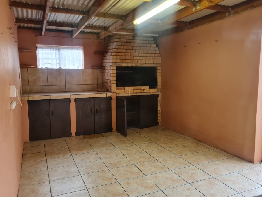 3 Bedroom Property for Sale in Noorsekloof Eastern Cape